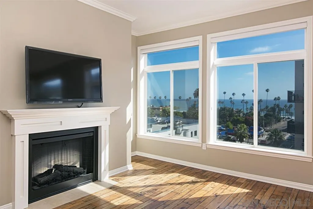 https://cdn.realtyfeed.com/cdn/127/200028682/c850f04bc1ca4bd27e7e128cc6462af1.webp