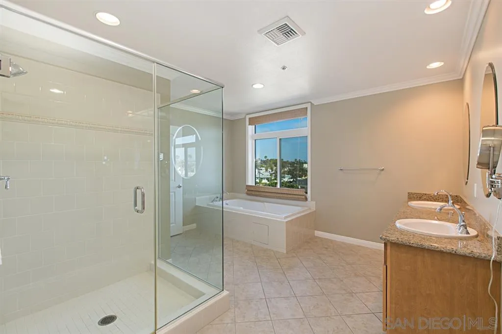 https://cdn.realtyfeed.com/cdn/127/200028682/da9b8c52f4f2e316ad834bfdcdcc1398.webp