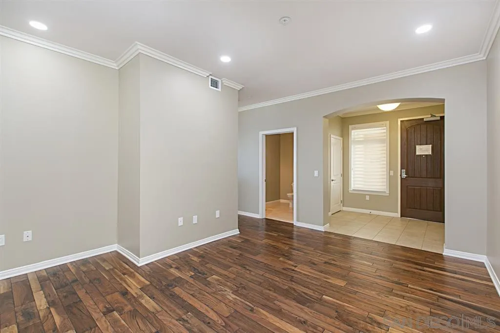 https://cdn.realtyfeed.com/cdn/127/200028682/f2f5cfe0f2c5a3c20305514f2c1c5e4b.webp