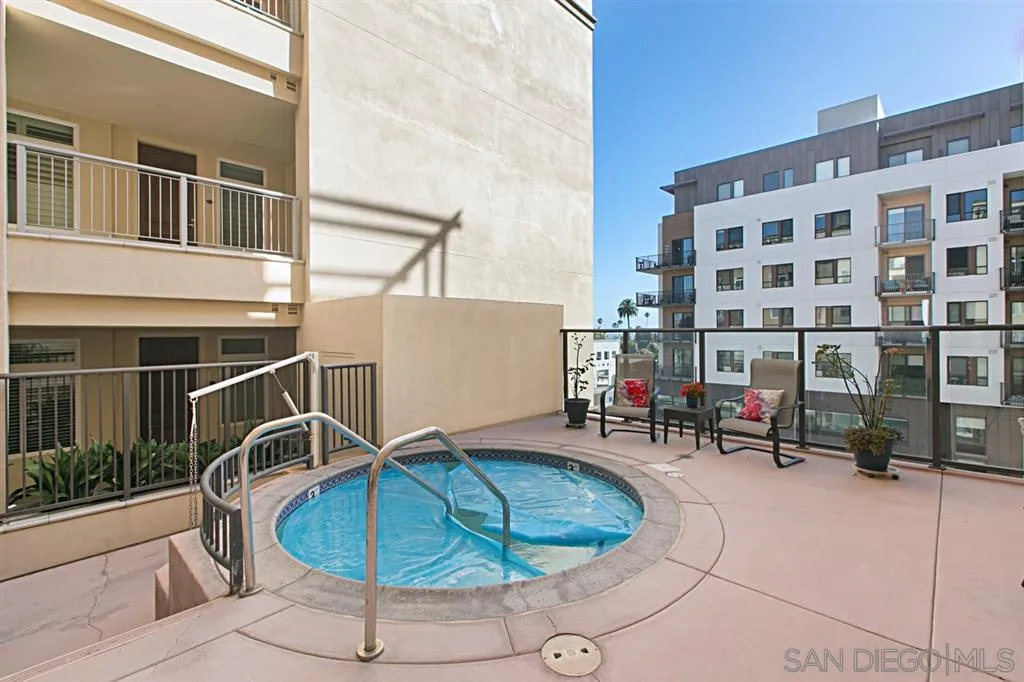 https://cdn.realtyfeed.com/cdn/127/200028682/fa3c18504227a3e8779777224557b533.webp