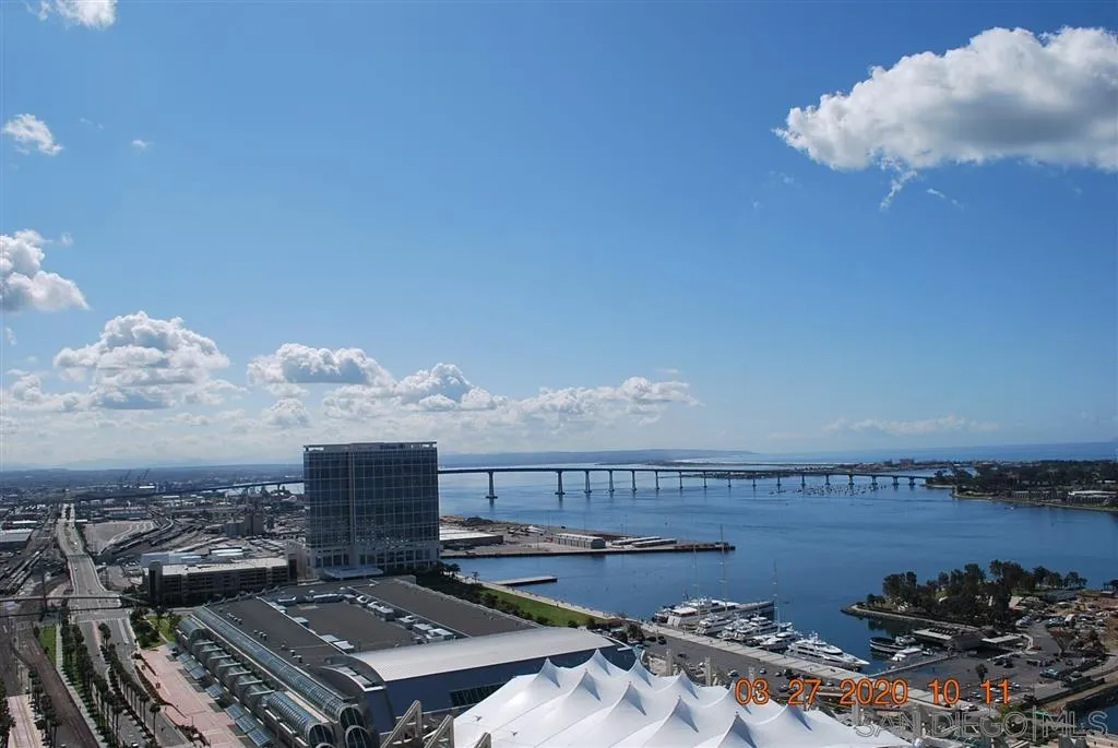https://cdn.realtyfeed.com/cdn/127/200038415/2606d6a781f12474270fe8acde7eb805.webp