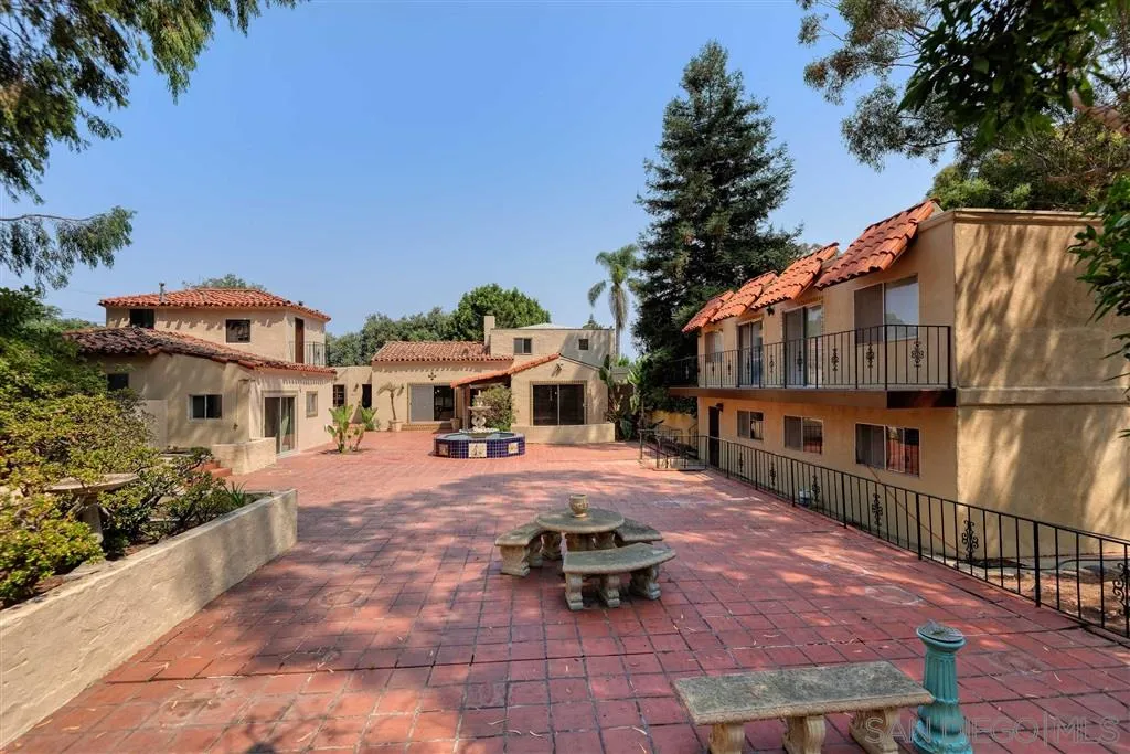 https://cdn.realtyfeed.com/cdn/127/200041532/1adb5c089bc0f3db4e50e21423cce32d.webp