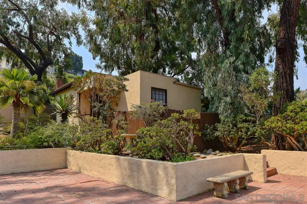 https://cdn.realtyfeed.com/cdn/127/200041532/93add7c1c49f44c8d1056daa8aec42b9.webp