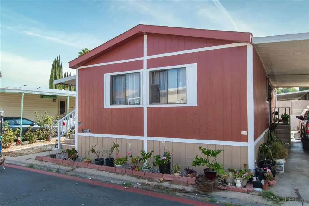 https://cdn.realtyfeed.com/cdn/127/200042043/3295782388ae617ce86f036ece1afc73.webp