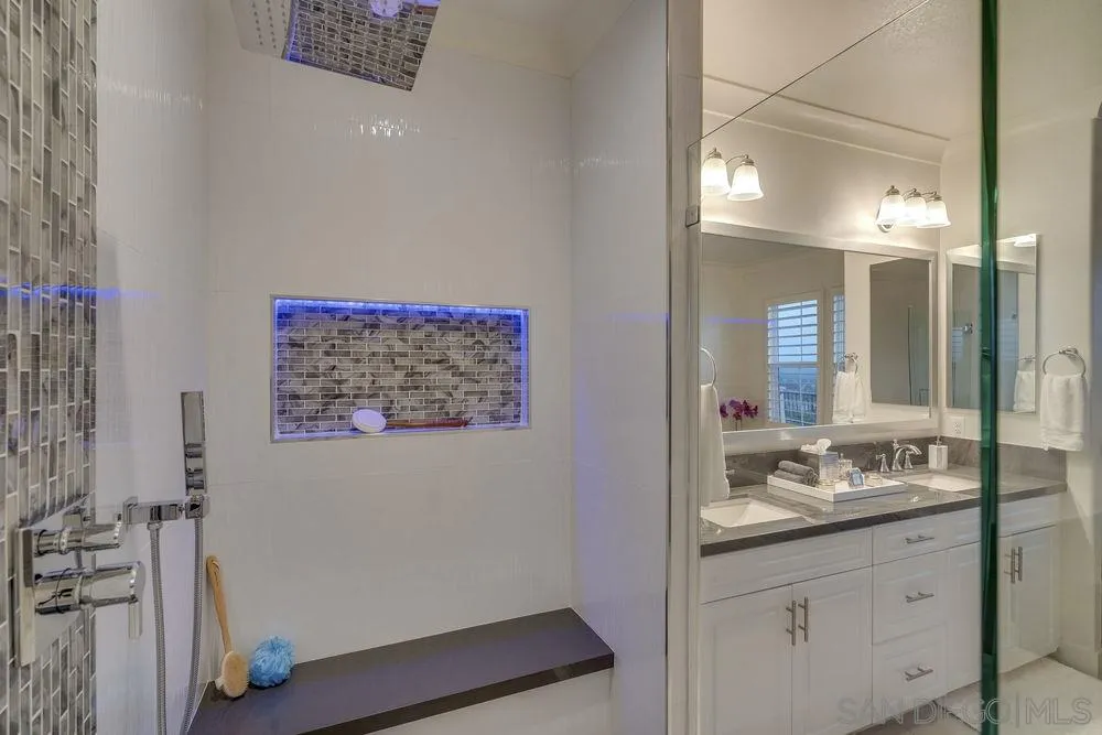 https://cdn.realtyfeed.com/cdn/127/200046625/649c236e4965118d61926938fc1cf53c.webp