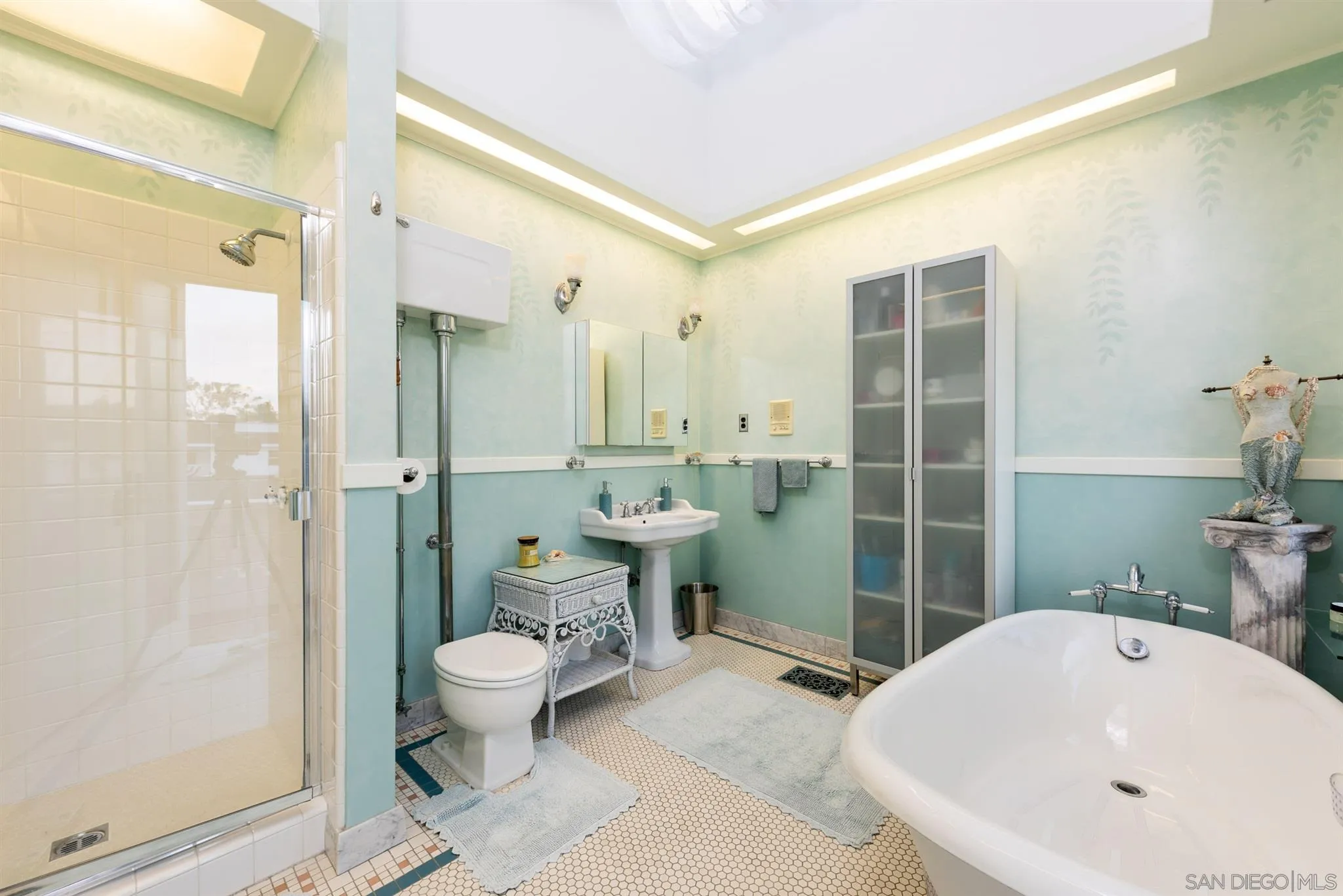 https://cdn.realtyfeed.com/cdn/127/200047612/4124192a13d65d3b25d8ff7b5d614ea2.webp