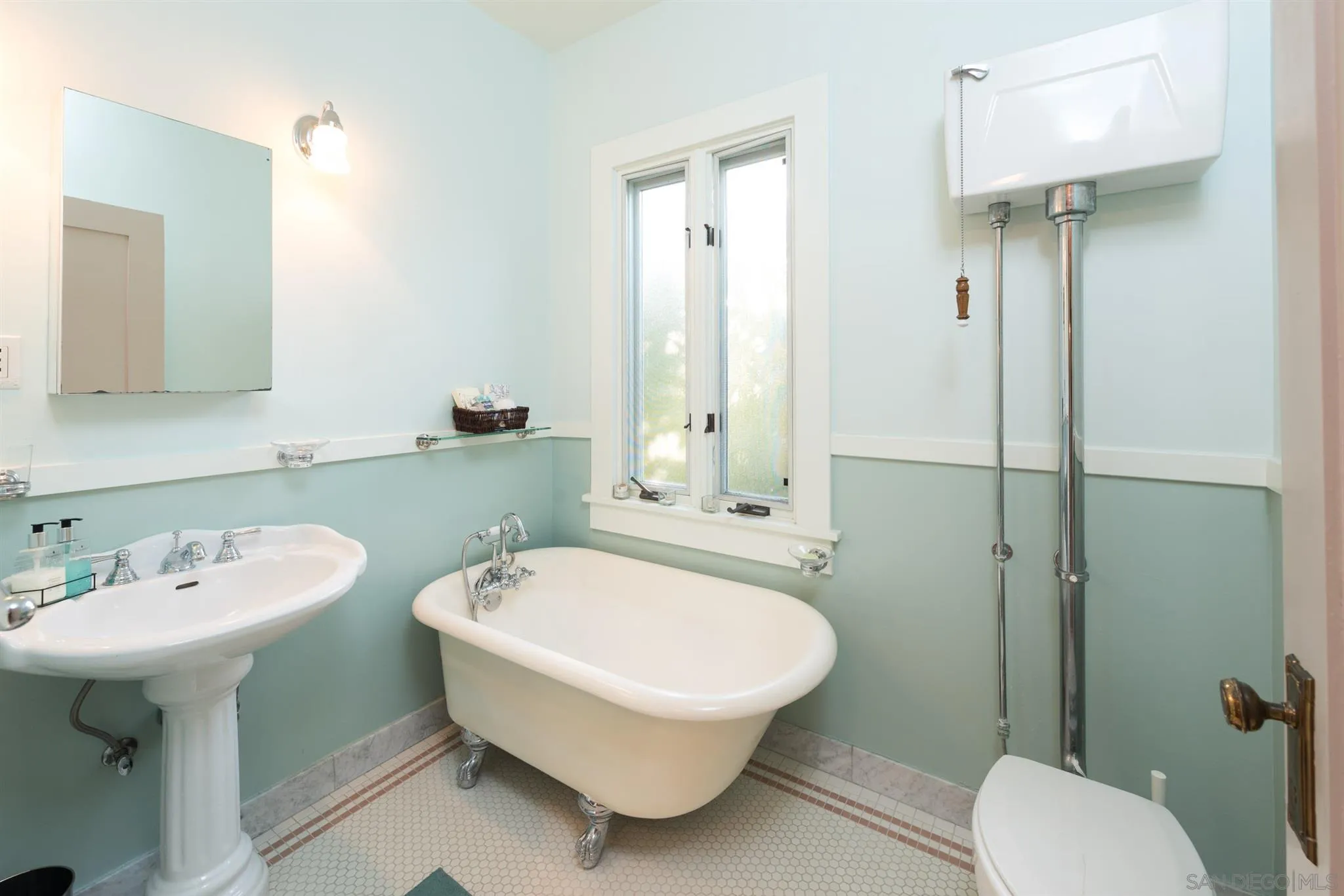 https://cdn.realtyfeed.com/cdn/127/200047612/5ebc874693ecfcd39e72d7ed0c3bfe43.webp
