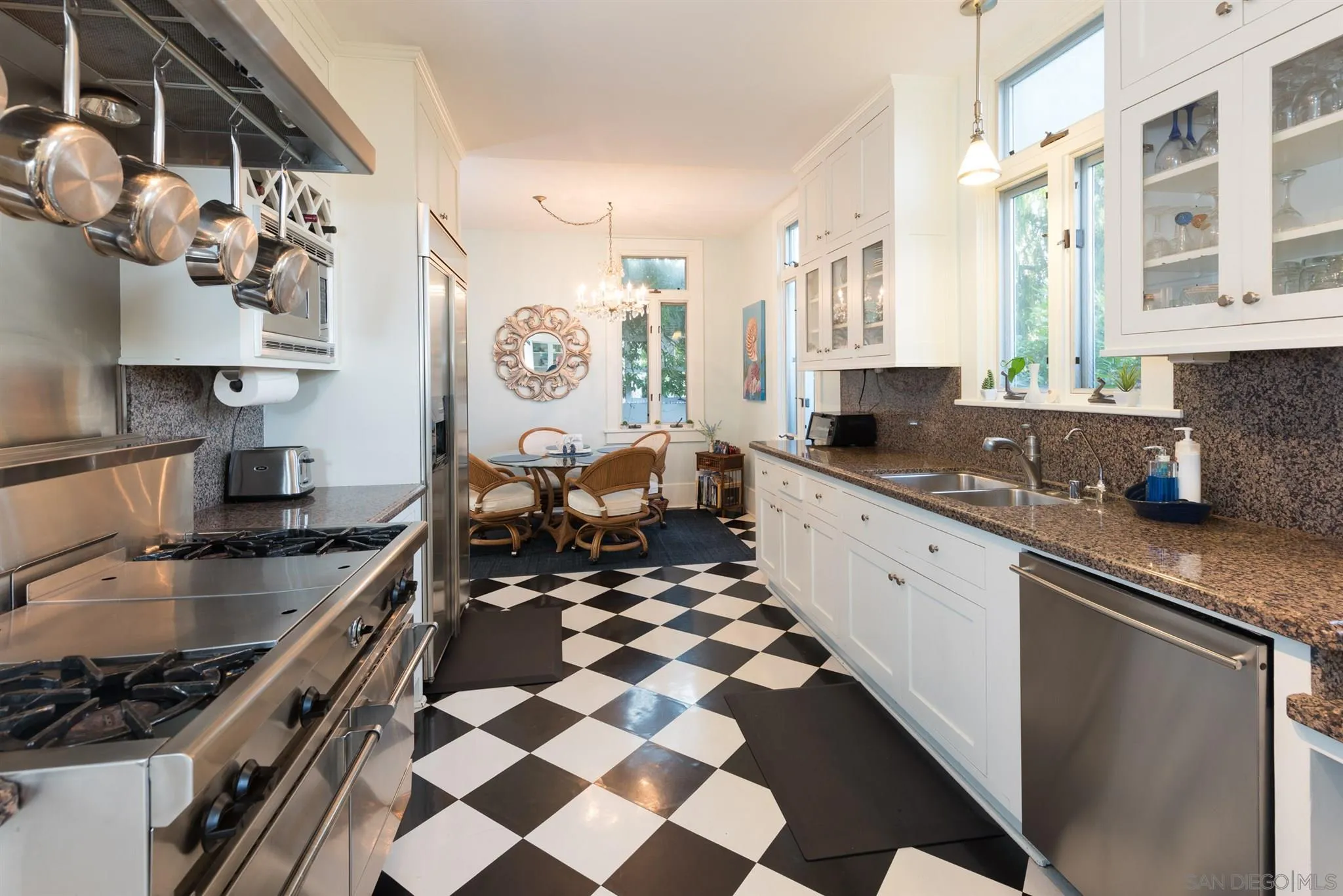 https://cdn.realtyfeed.com/cdn/127/200047612/ac5f93047f57558212500f25cc1d0f12.webp