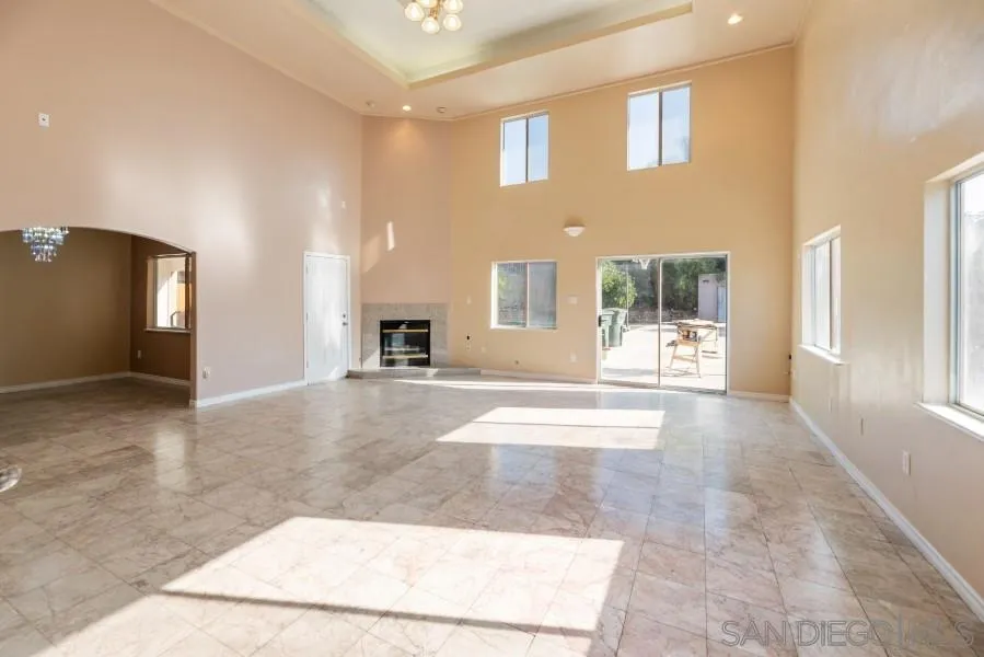 https://cdn.realtyfeed.com/cdn/127/200049411/9732072a844089b27f54b67c2f4e66b2.webp