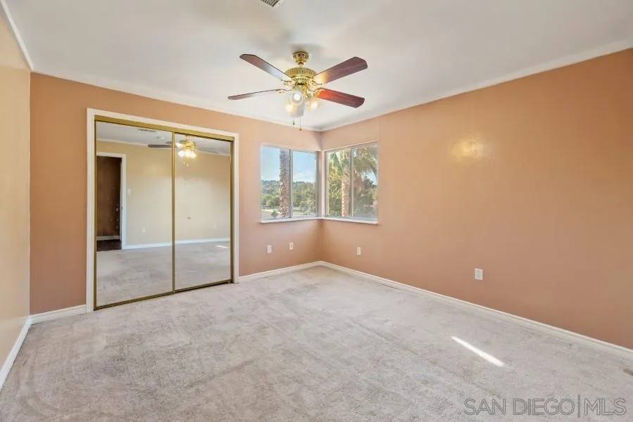 https://cdn.realtyfeed.com/cdn/127/200049411/dc6e0c7c04da9dee35b7101832bd9c74.webp