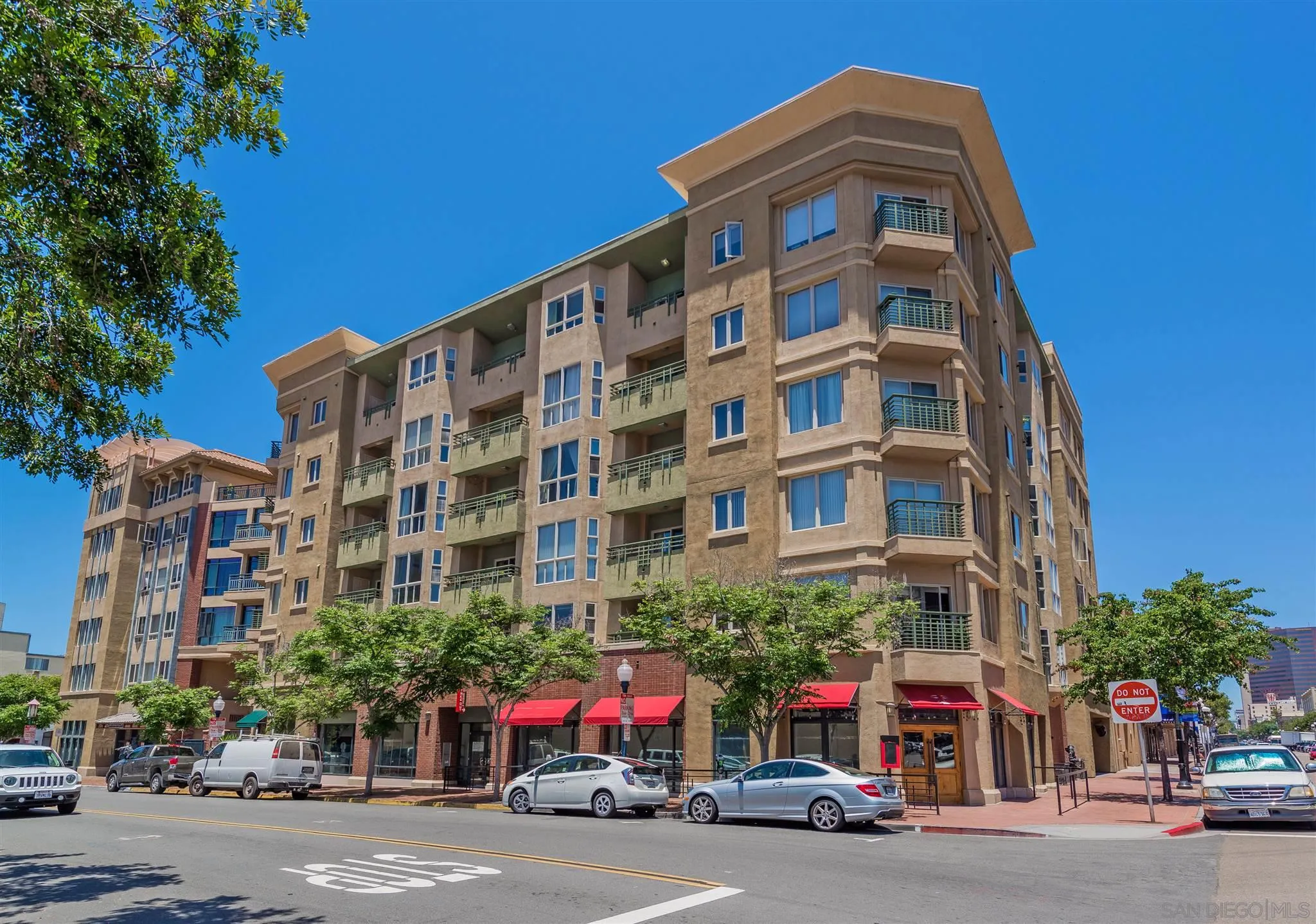 https://cdn.realtyfeed.com/cdn/127/200050442/247d16f5371acc89164328140d8b61a5.webp