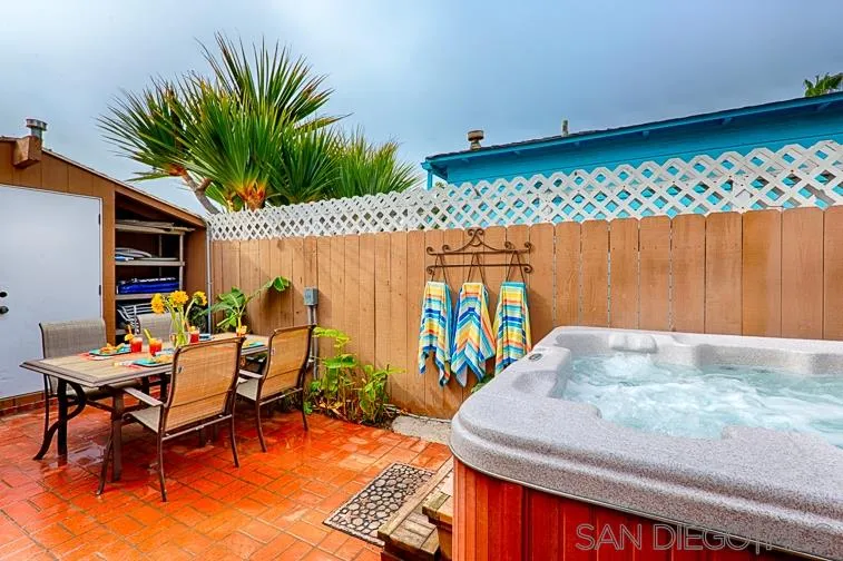 https://cdn.realtyfeed.com/cdn/127/200050837/b967bec89c6f8c18cd165eacca7bca03.webp