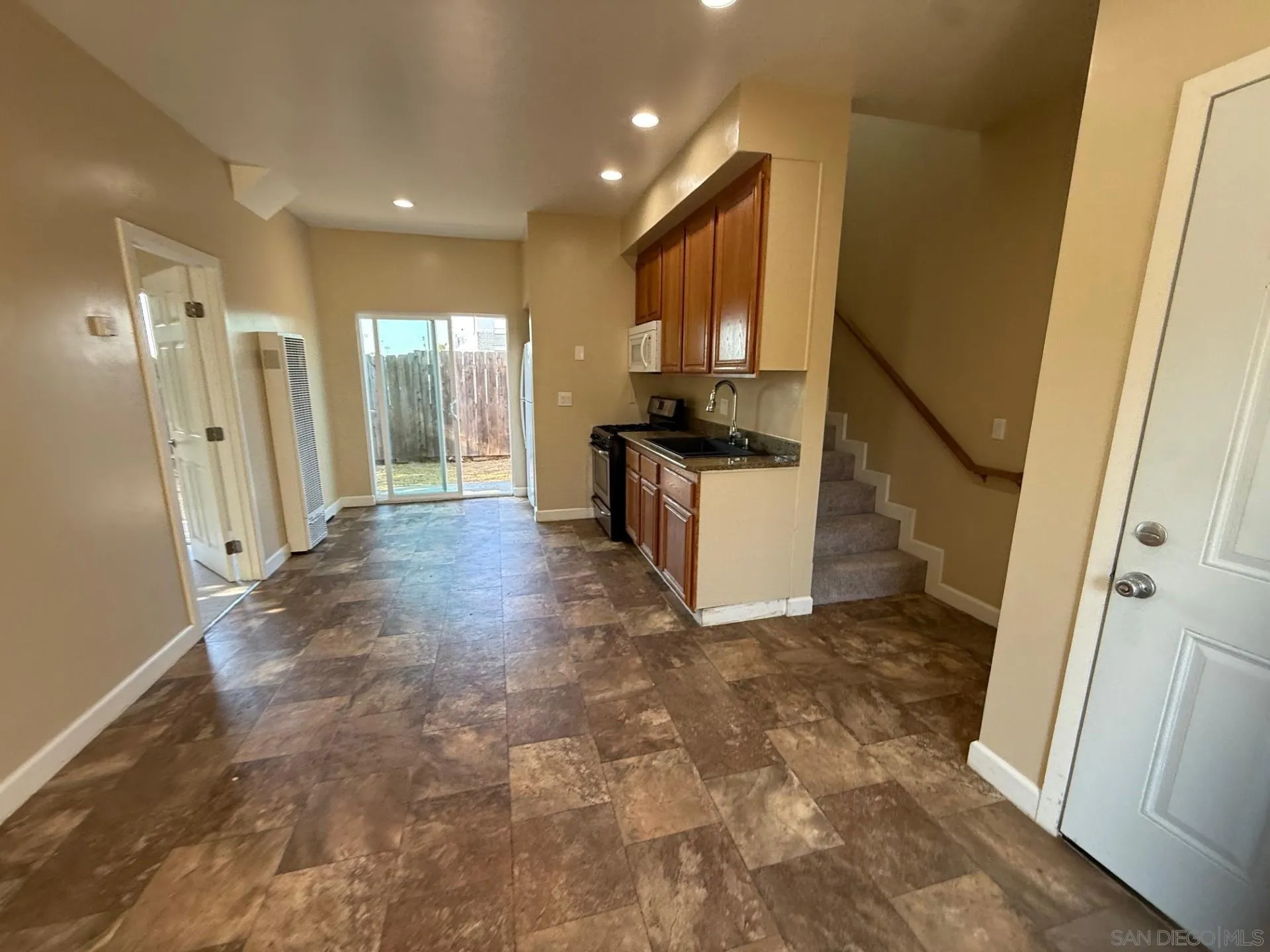 Featured listings