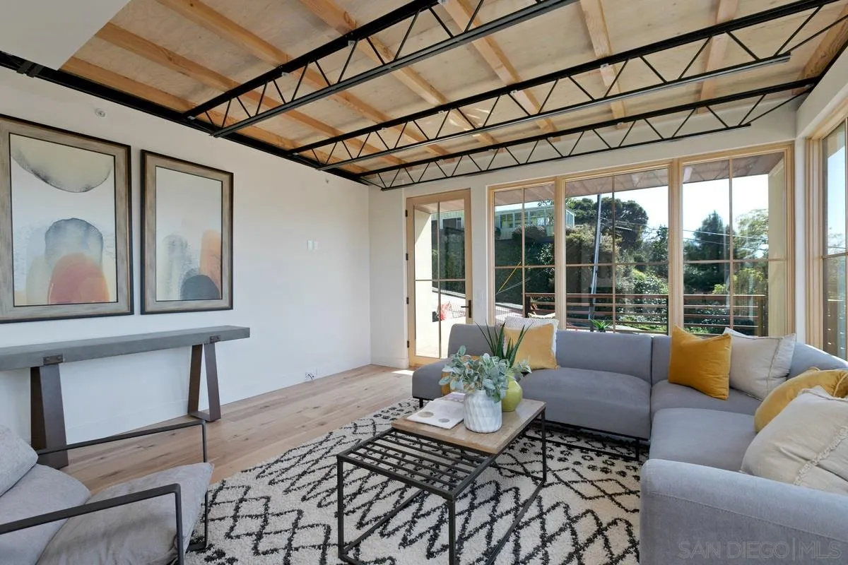 https://cdn.realtyfeed.com/cdn/127/200051140/04b1073b712fa2ac9b3095f58fb34a60.webp