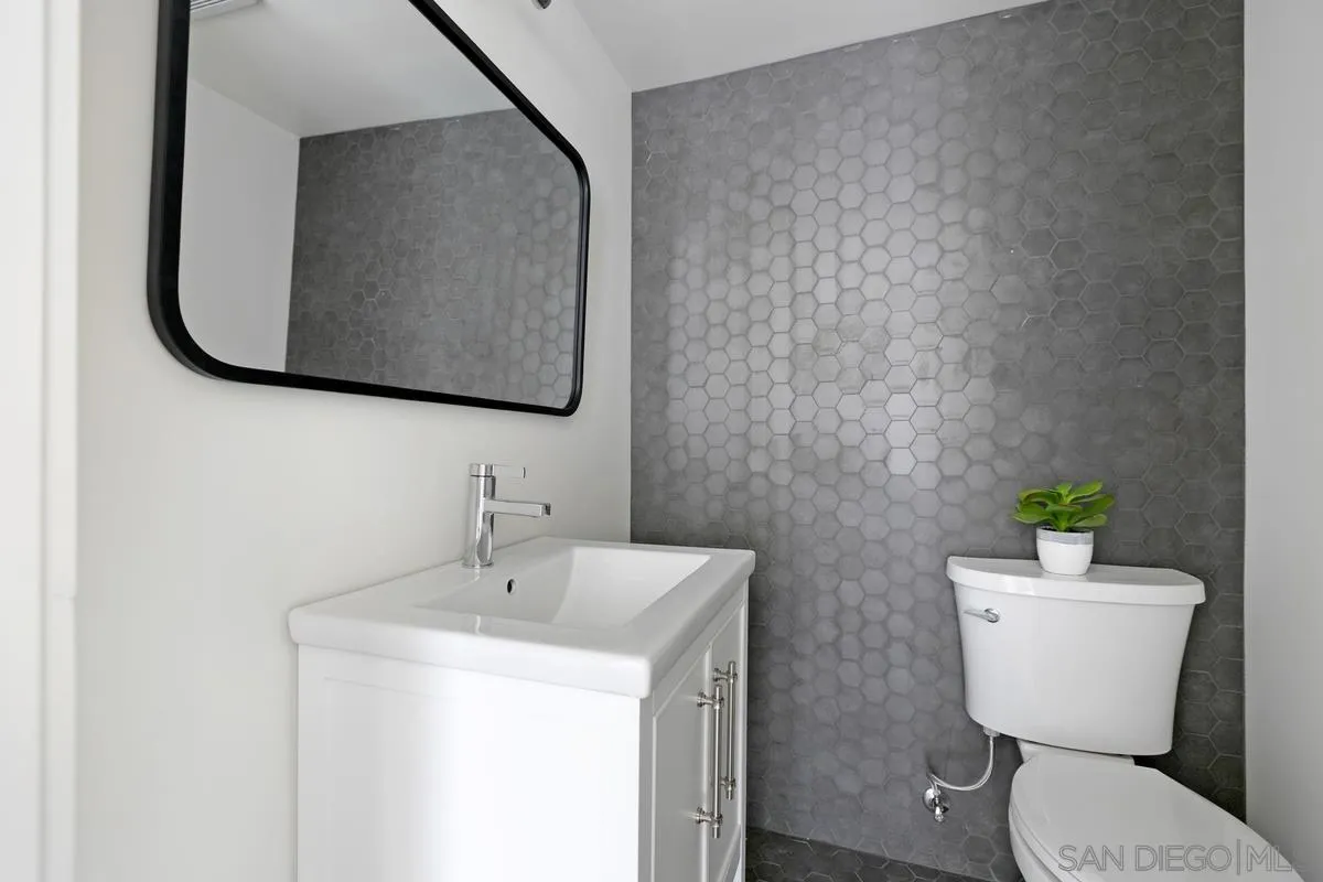 https://cdn.realtyfeed.com/cdn/127/200051140/97fc9e05c27648e0d561f9752cba3dbc.webp