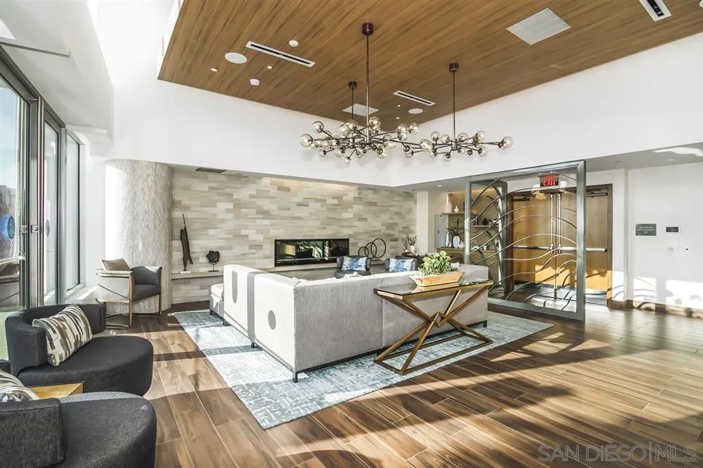https://cdn.realtyfeed.com/cdn/127/200054112/71ddfeb3782316aa6cb840f5bf21fb86.webp