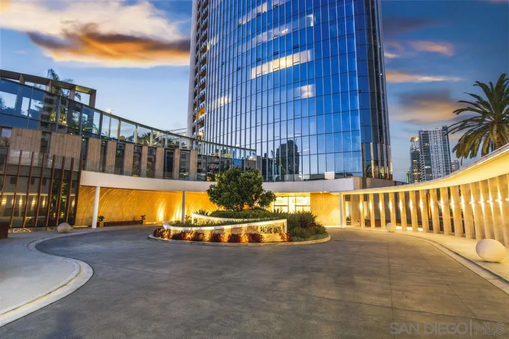 https://cdn.realtyfeed.com/cdn/127/200054112/b7d68d7cb89f5972f4a0b31aff79c554.webp