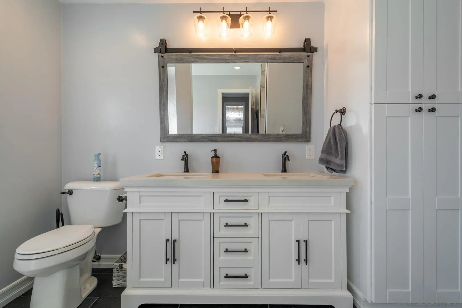 https://cdn.realtyfeed.com/cdn/127/200054966/6655223694bcce76639564ff591927a6.webp