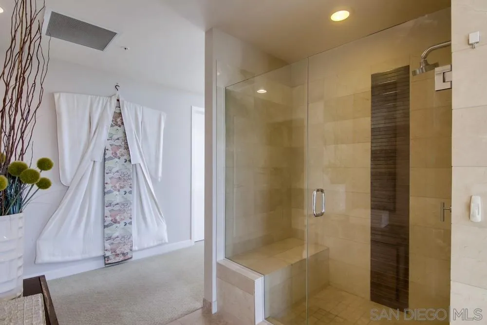 https://cdn.realtyfeed.com/cdn/127/210000374/1c6e613efc638373fabcab740b6eb4cc.webp