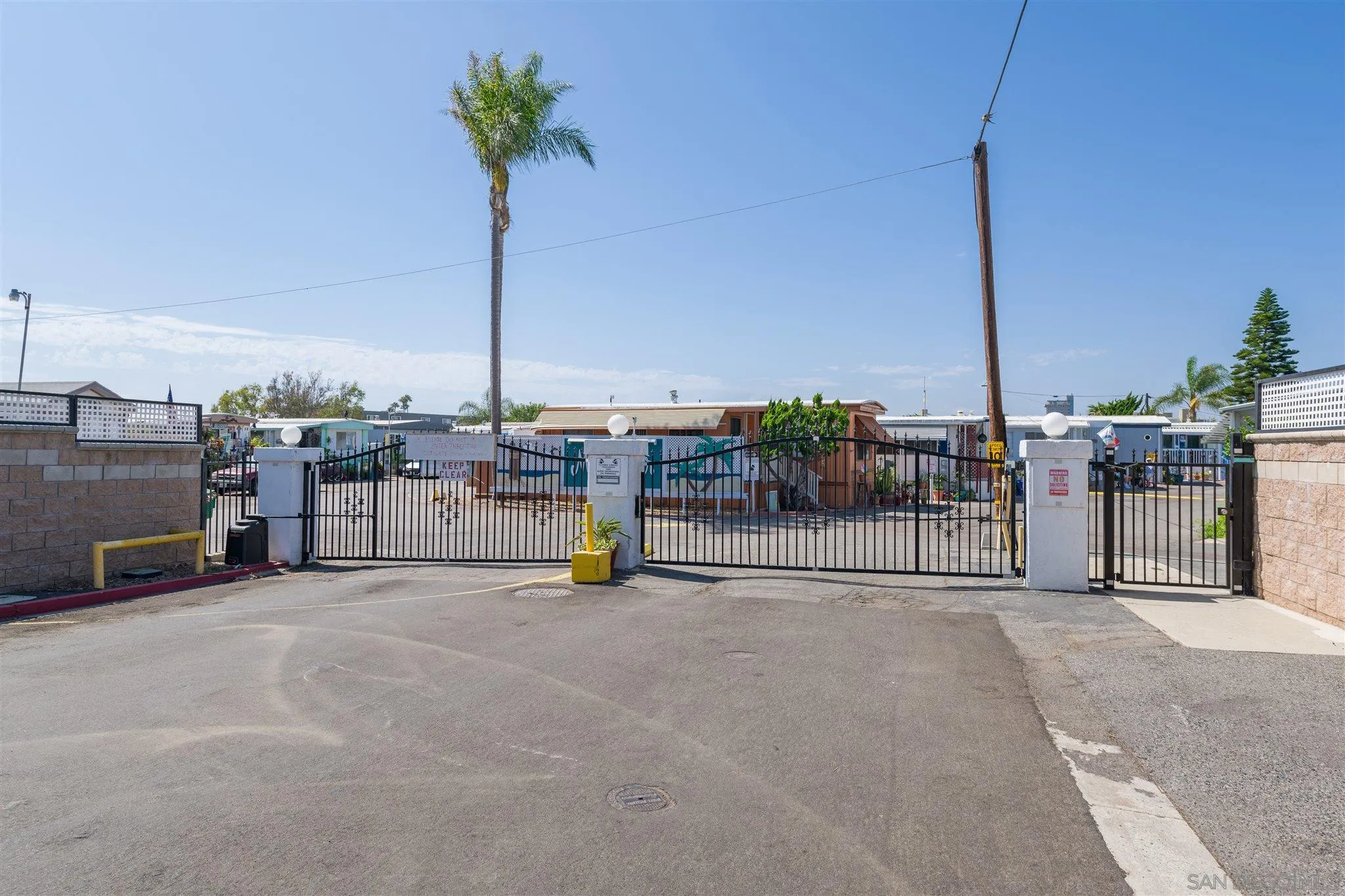 https://cdn.realtyfeed.com/cdn/127/210000465/c430850ddf7bca0ae74e933190d7c2b4.webp