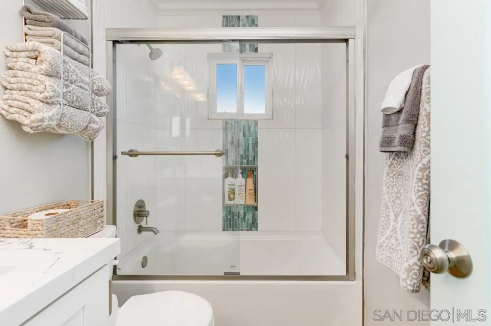 https://cdn.realtyfeed.com/cdn/127/210001301/521b919b94b1a12fb3a1dd1830402a74.webp