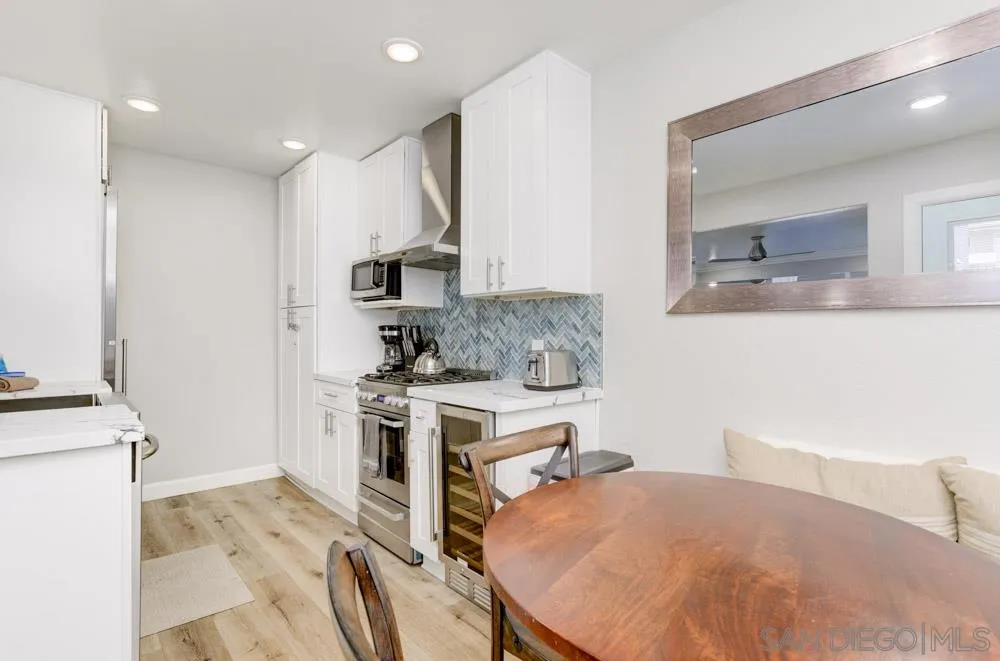 https://cdn.realtyfeed.com/cdn/127/210001301/80af599511b4e039bb618d2cad6db235.webp
