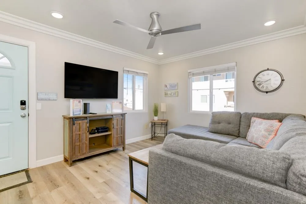 https://cdn.realtyfeed.com/cdn/127/210001301/9d49b0551bb1129bc8d49251f3f3f6c7.webp