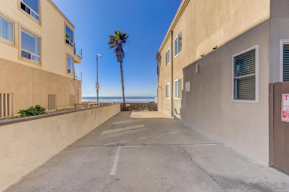 https://cdn.realtyfeed.com/cdn/127/210001301/aebc5a563067eaf01359a4f6abc250ba.webp
