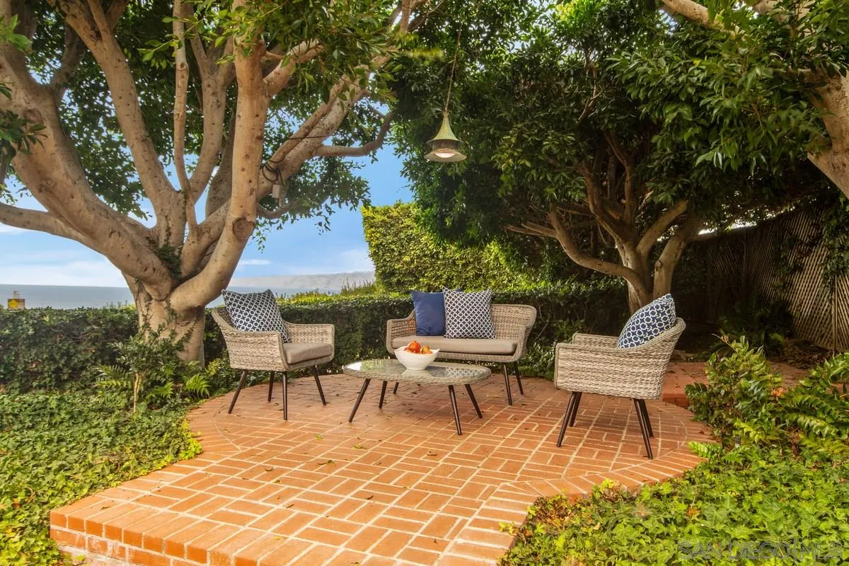 https://cdn.realtyfeed.com/cdn/127/210001468/6ad94ce9f9e757fde01bc105cf04b9a5.webp