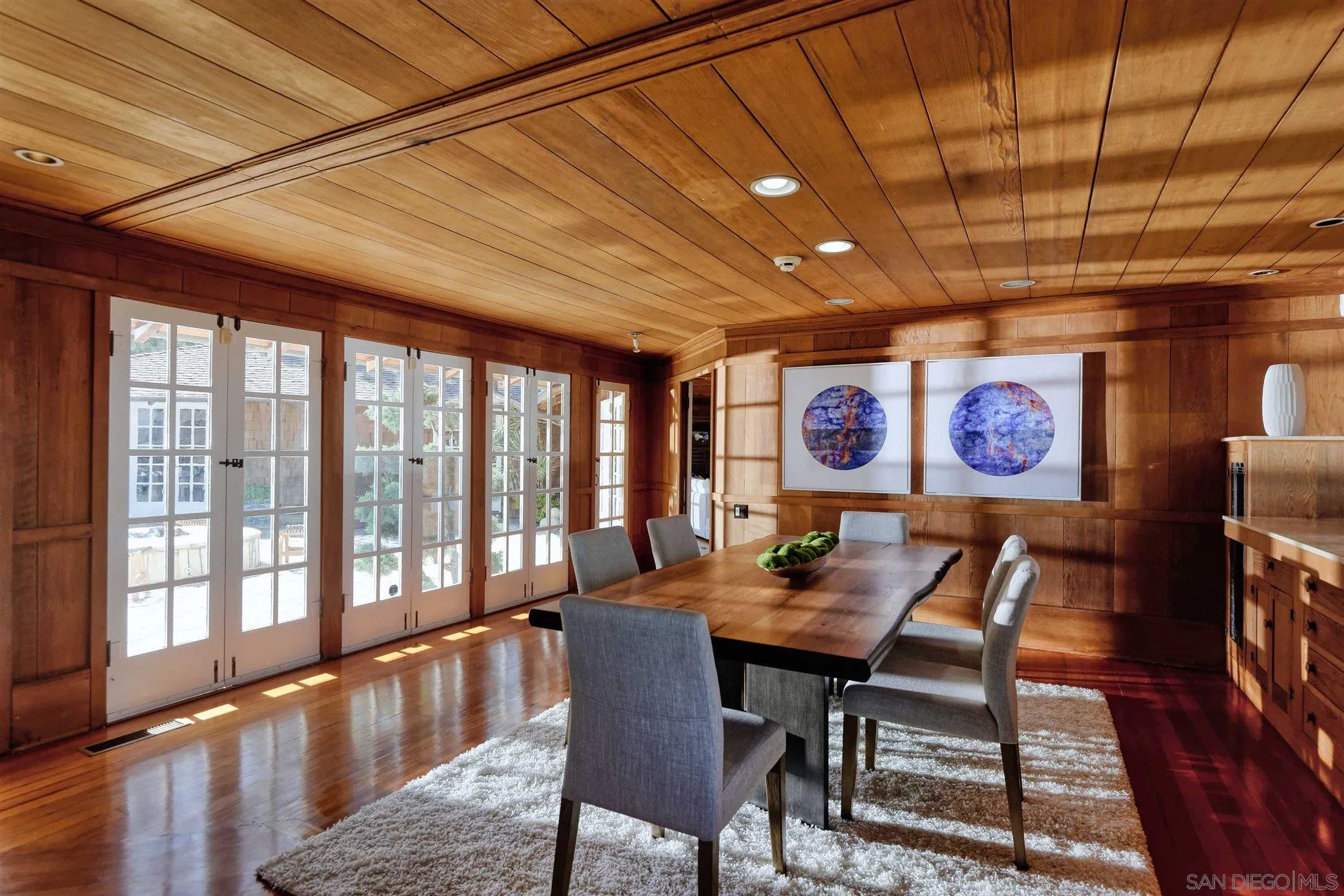 https://cdn.realtyfeed.com/cdn/127/210001468/91279f1f26ad2c0be25a32a6f575381f.webp