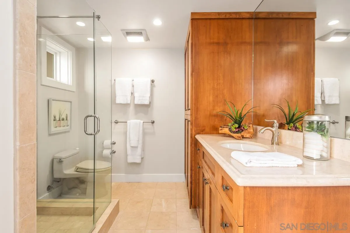 https://cdn.realtyfeed.com/cdn/127/210001468/eac97261df5d1d5f39f6b85e7bc2f8ea.webp