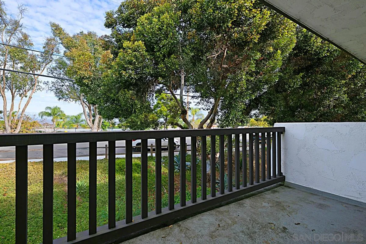 https://cdn.realtyfeed.com/cdn/127/210001640/3b1033b11fd89d6e11018e2d9b380340.webp