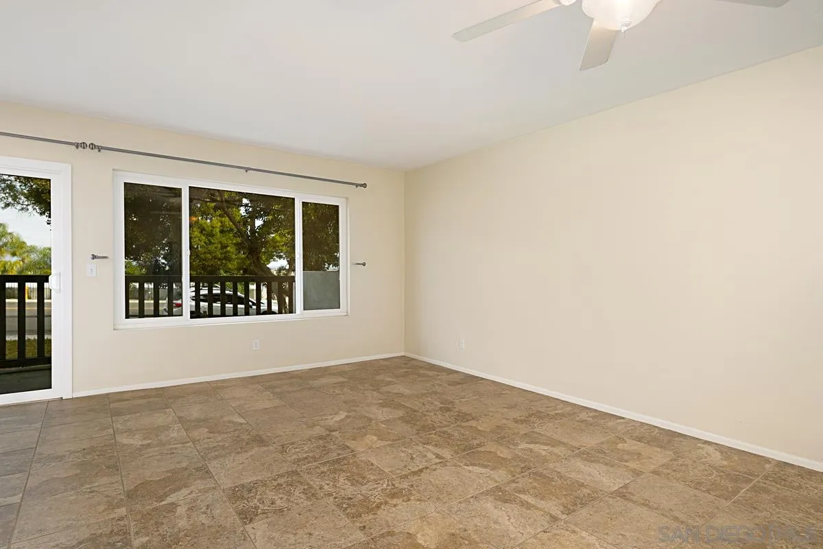 https://cdn.realtyfeed.com/cdn/127/210001640/5c52397a442a289f626f656420b8a8d9.webp