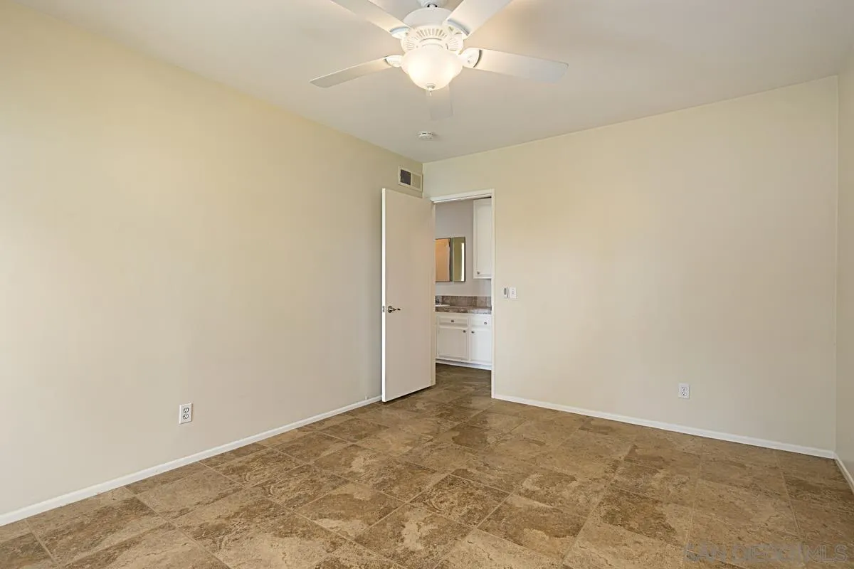 https://cdn.realtyfeed.com/cdn/127/210001640/8575717dba6f7cbce90648100039780e.webp