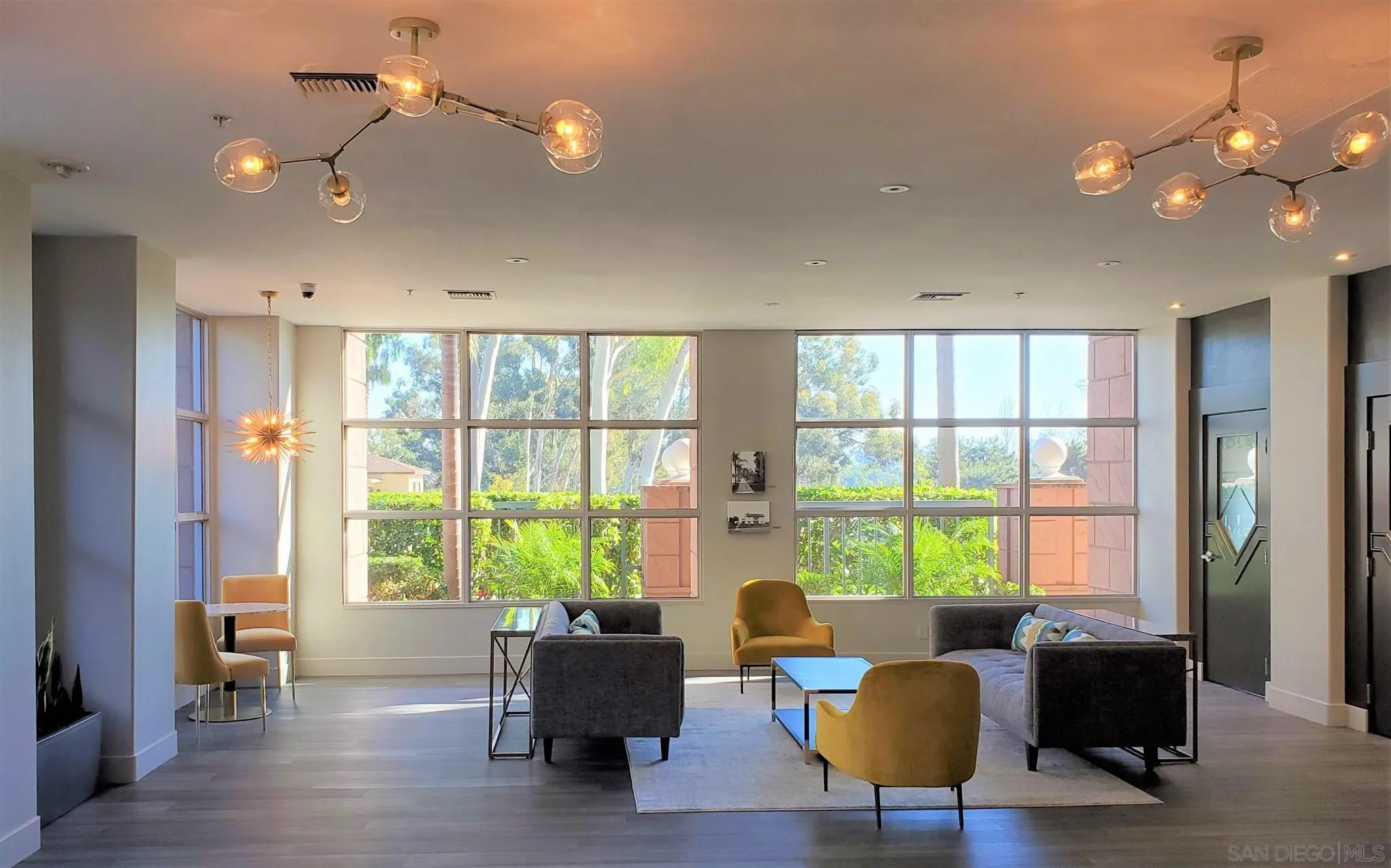 https://cdn.realtyfeed.com/cdn/127/210001916/9b50f353b71310589458b767127ef2c5.webp