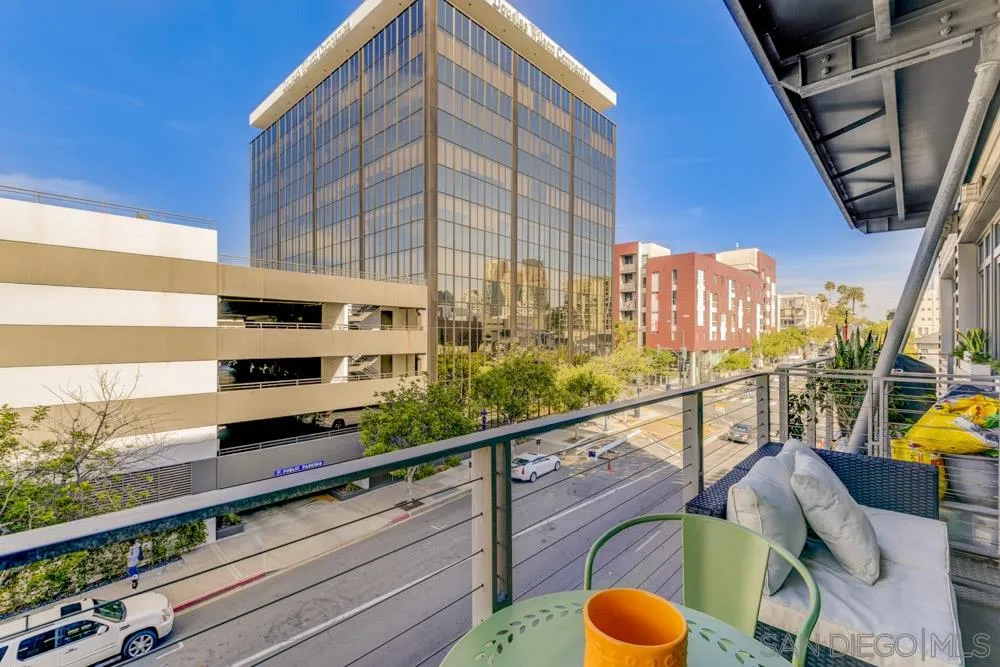 https://cdn.realtyfeed.com/cdn/127/210003848/1bca9e4258a2d99c781b9c99d4833250.webp