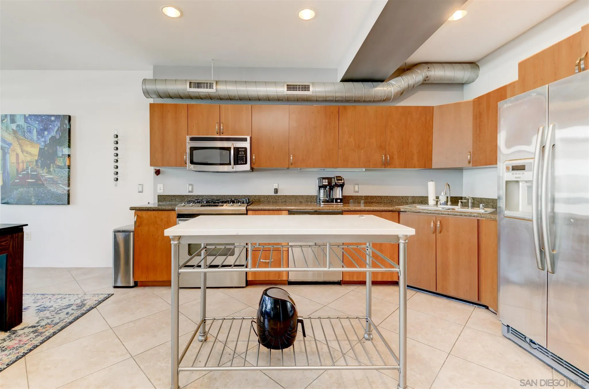 https://cdn.realtyfeed.com/cdn/127/210003848/4b229b34c9db24ea9667e035ea03490e.webp