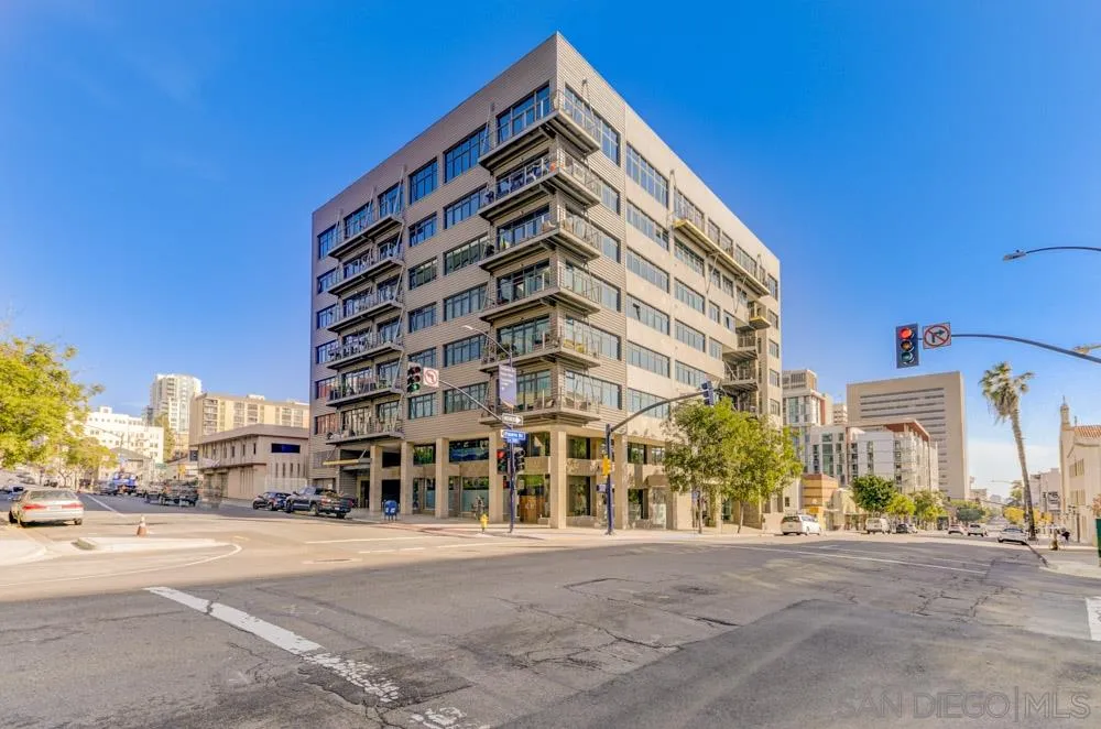 https://cdn.realtyfeed.com/cdn/127/210003848/755f1dd913f06c5101e0bc18d33d9612.webp