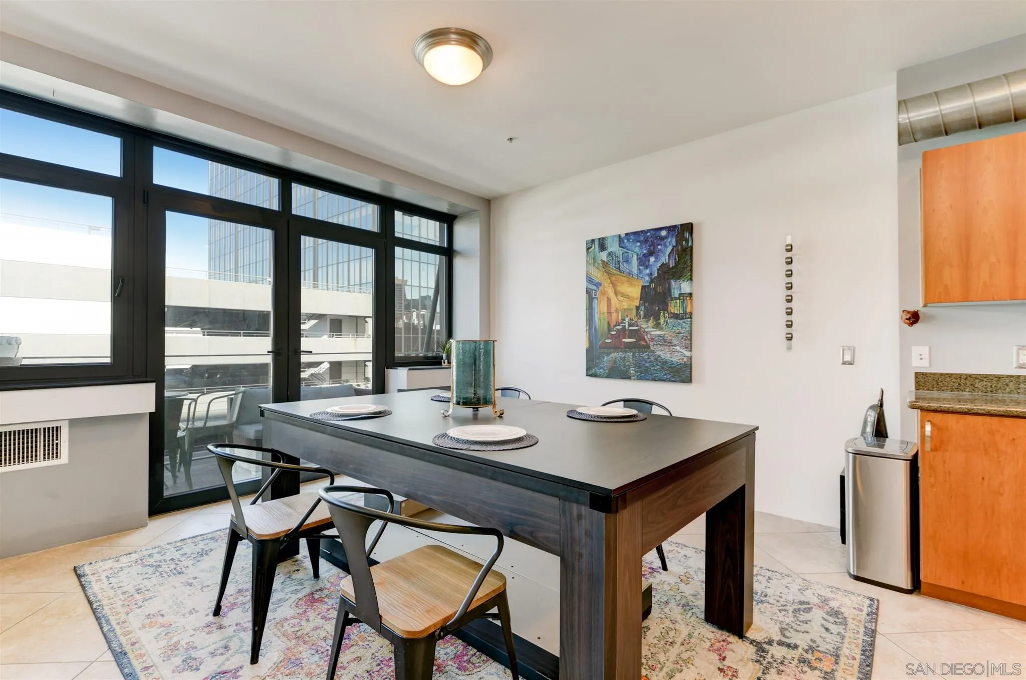 https://cdn.realtyfeed.com/cdn/127/210003848/75d45242707c4bf30ab52bc4fc53f11e.webp