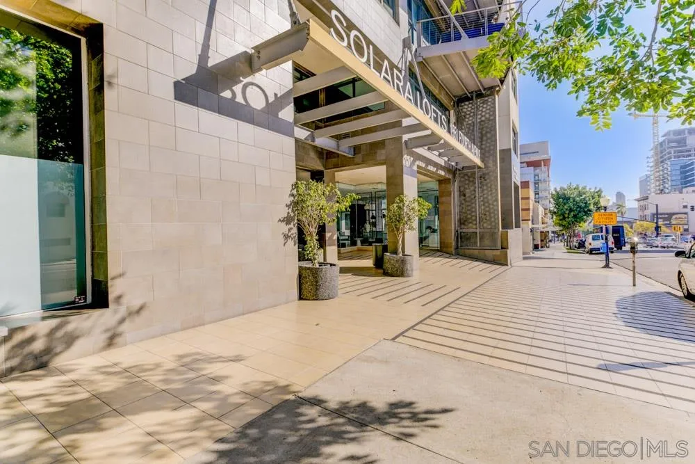 https://cdn.realtyfeed.com/cdn/127/210003848/c18c13c375f75e5ce54ad9e880940e37.webp