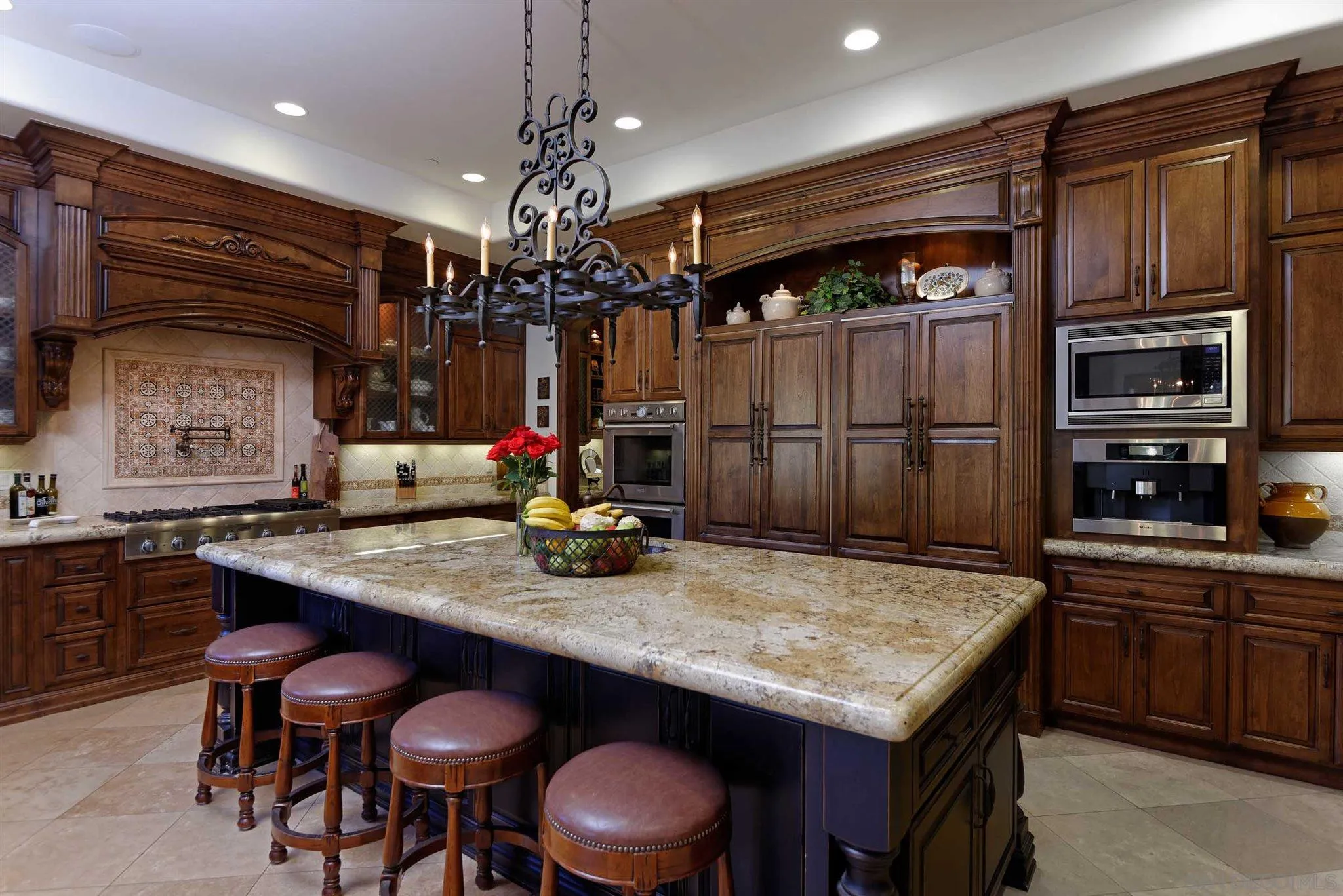 https://cdn.realtyfeed.com/cdn/127/210004115/be674de50f61255df3217511f7892977.webp