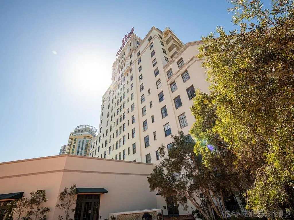 https://cdn.realtyfeed.com/cdn/127/210006047/0161e2b5dde709d85fb0ba2f538dd2c1.webp