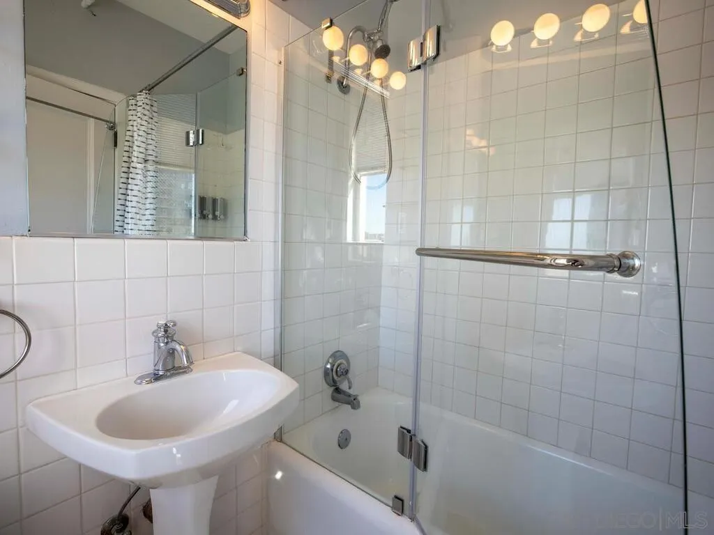 https://cdn.realtyfeed.com/cdn/127/210006047/23b216f0bafc2533e40b163aba07f8cc.webp
