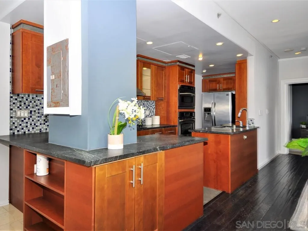 https://cdn.realtyfeed.com/cdn/127/210006047/5c52774ffadc0c884eec6b3cb7a67e41.webp
