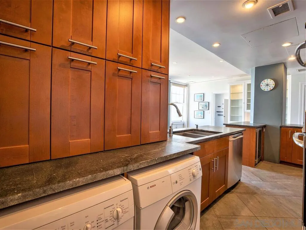 https://cdn.realtyfeed.com/cdn/127/210006047/981816021c7461ff96645648f984d30d.webp