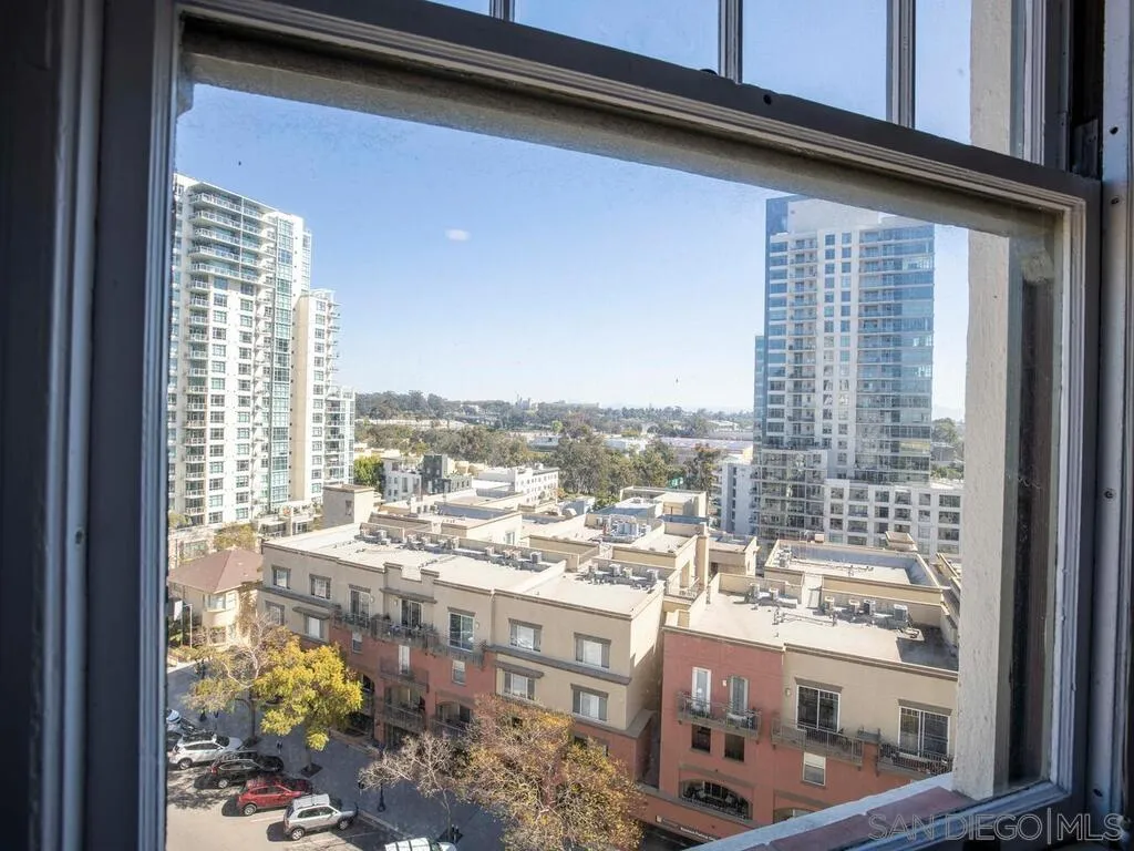 https://cdn.realtyfeed.com/cdn/127/210006047/c038a6193c0718842bf0dd56563cd3ce.webp