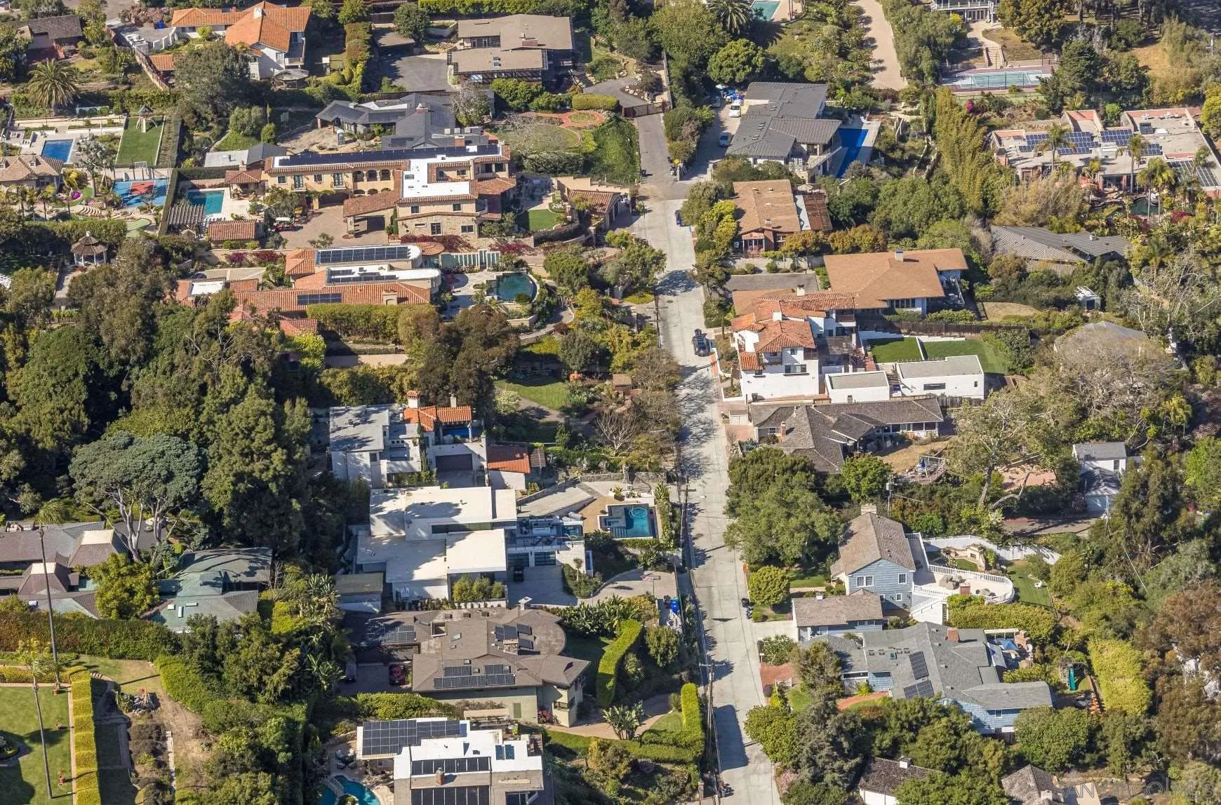 https://cdn.realtyfeed.com/cdn/127/210006932/b6603aa431ab10769b706f3b53e3dbf5.webp