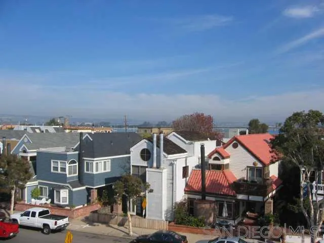 https://cdn.realtyfeed.com/cdn/127/210006943/562da2ab99a1ed7efaf63a24cb09000b.webp