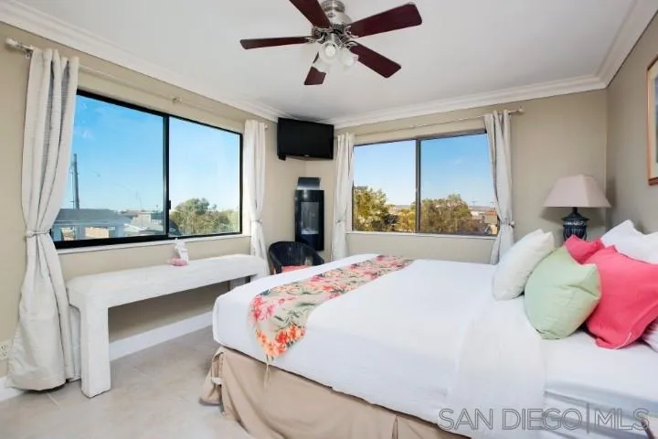 https://cdn.realtyfeed.com/cdn/127/210006943/c4602a2ebaeba952dfa61df6f0faa7fa.webp