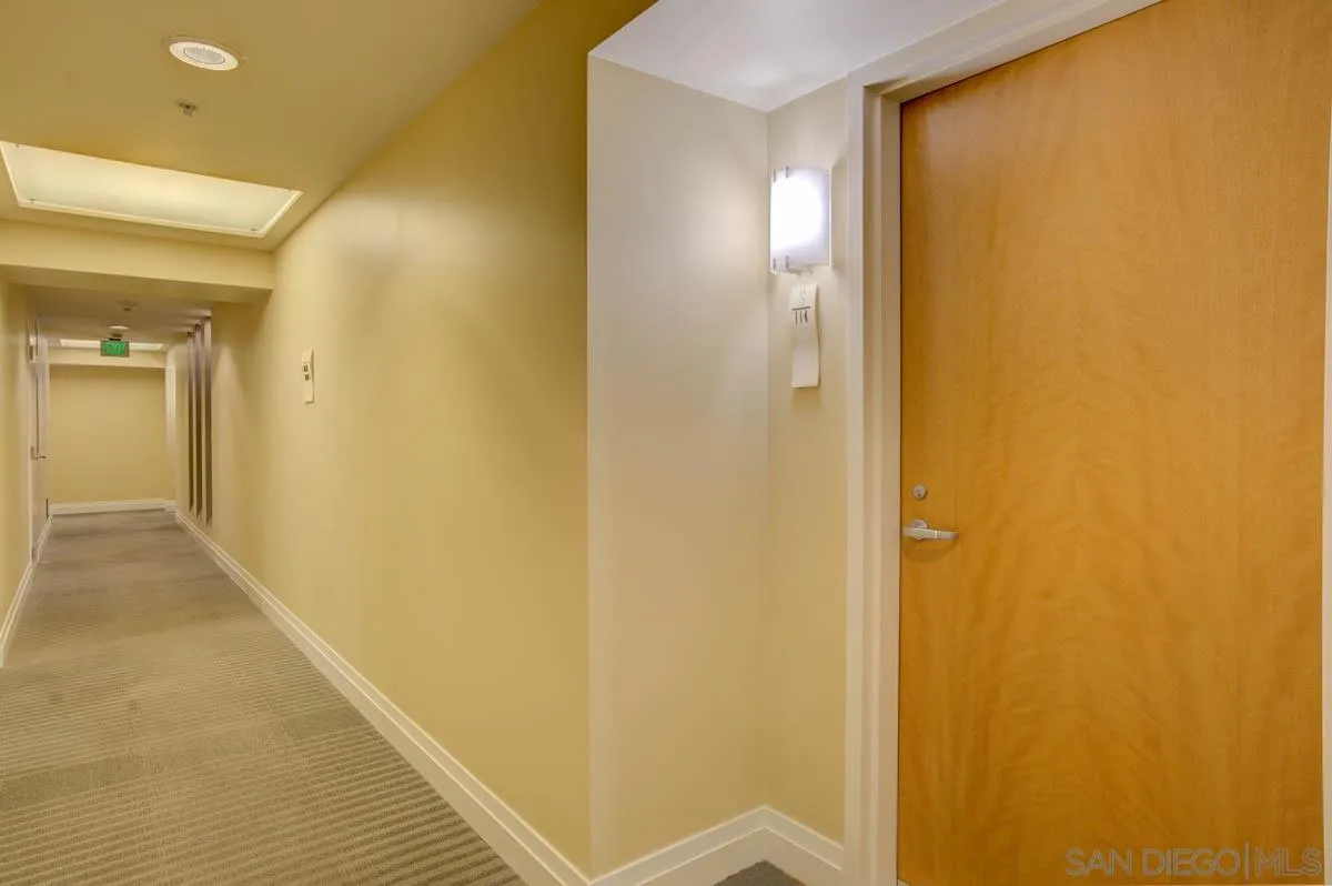 https://cdn.realtyfeed.com/cdn/127/210007081/12c6a832255e0ef03873c39193ec487f.webp